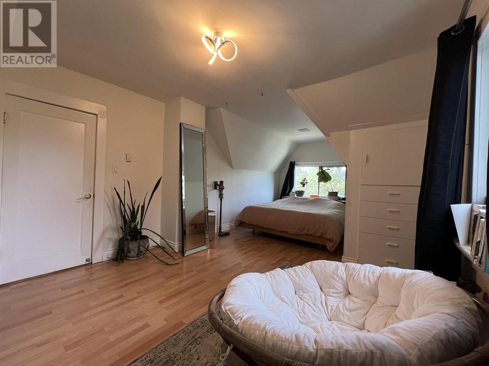 Listing Picture 9 of 19 : 2146 W 33RD AVENUE, Vancouver / 溫哥華 - 魯藝地產 Yvonne Lu Group - MLS Medallion Club Member