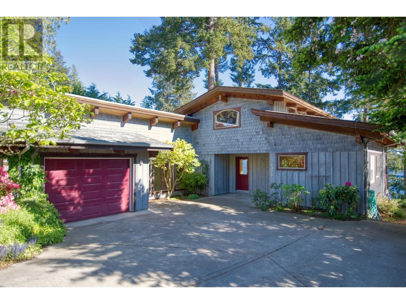 6325 Sunshine Coast Highway, Sechelt, British Columbia  V7Z 0M3 - Photo 2 - R2884344