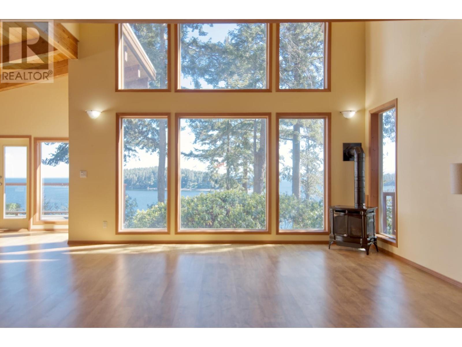 6325 Sunshine Coast Highway, Sechelt, British Columbia  V7Z 0M3 - Photo 12 - R2884344