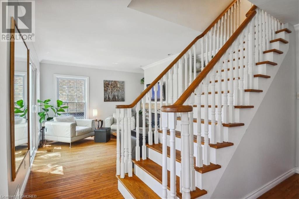 65 Mineola Road E, Mississauga, Ontario L5G 2E4 - Photo 6 - 40590704