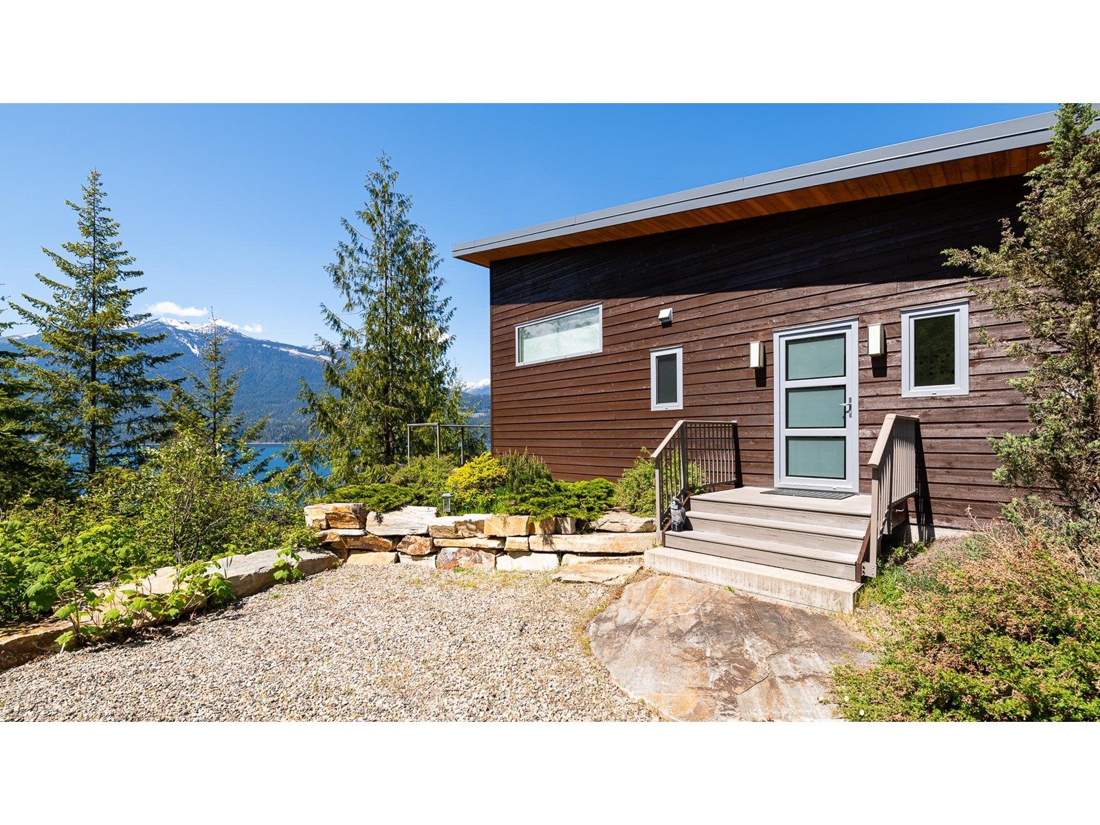 17246 Pilot Bay Road, Crawford Bay, British Columbia  V0B 1X0 - Photo 26 - 2477142