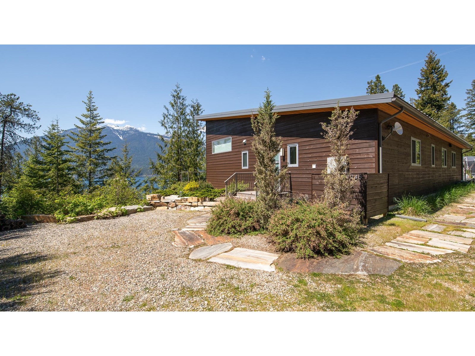 17246 Pilot Bay Road, Crawford Bay, British Columbia  V0B 1X0 - Photo 43 - 2477142