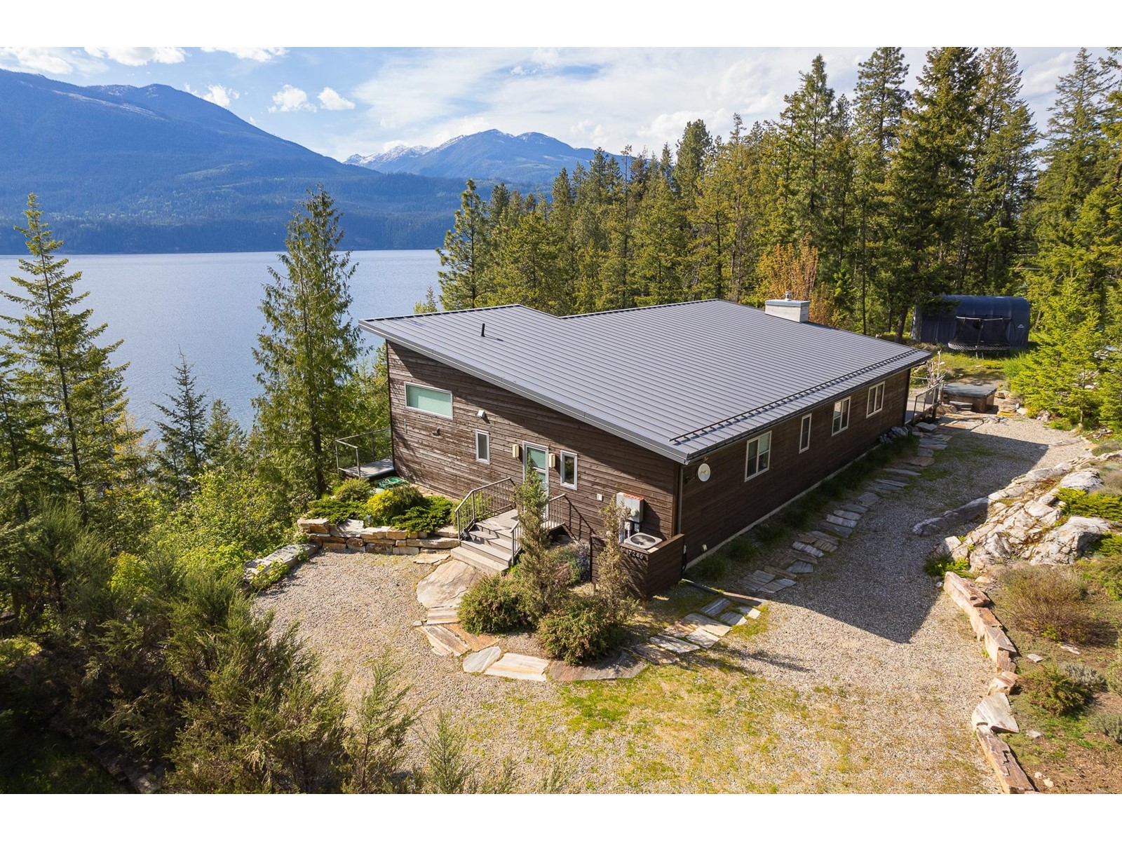 17246 Pilot Bay Road, Crawford Bay, British Columbia  V0B 1X0 - Photo 47 - 2477142