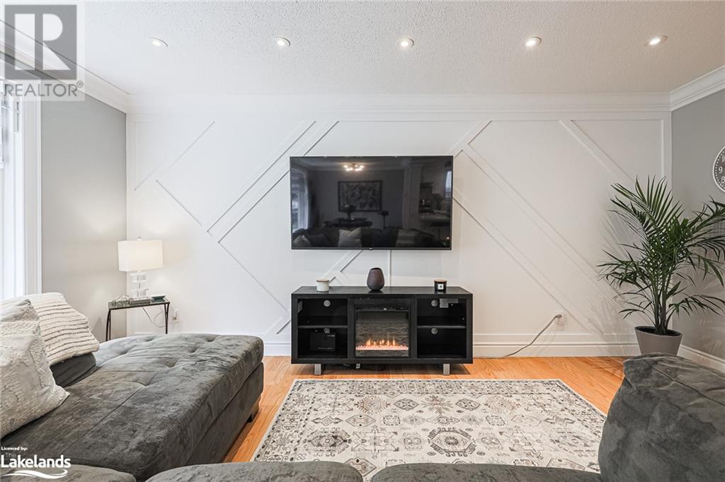 1765 Pickmere Court, Mississauga, Ontario  L4X 1Z3 - Photo 11 - 40592514