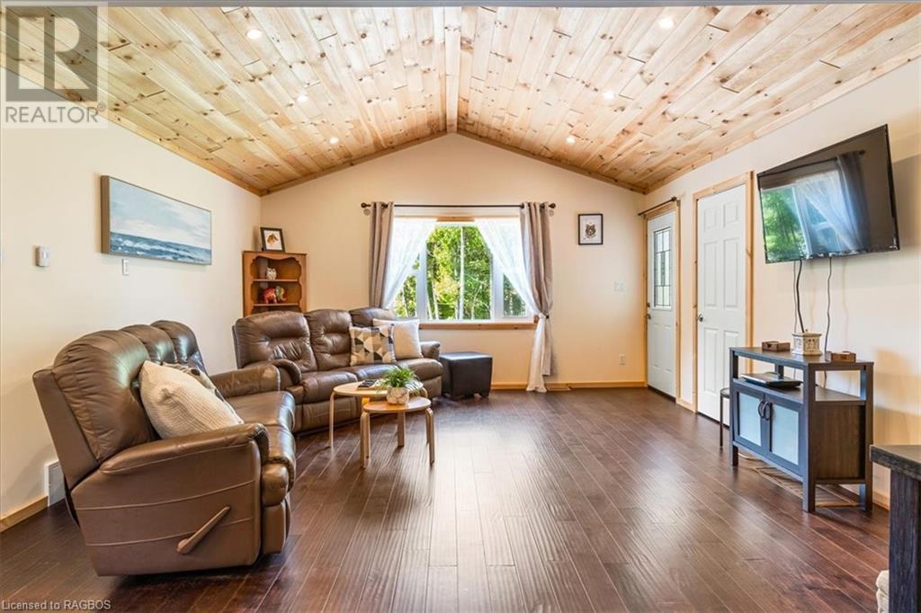 19 Murray Avenue, Northern Bruce Peninsula, Ontario  N0H 1W0 - Photo 20 - 40587517