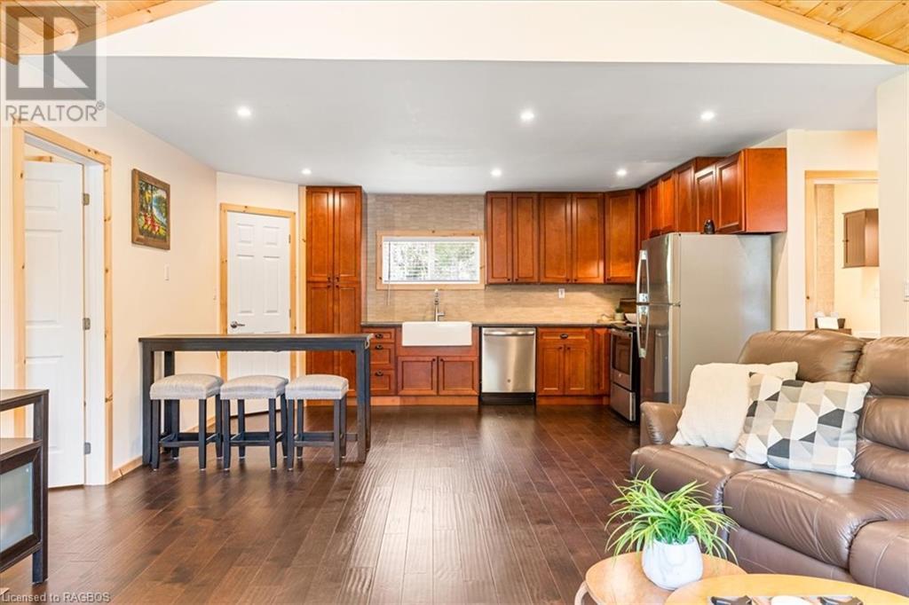 19 Murray Avenue, Northern Bruce Peninsula, Ontario  N0H 1W0 - Photo 23 - 40587517