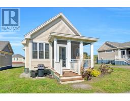 43 BUTTERNUT LANE, Prince Edward County, Ontario