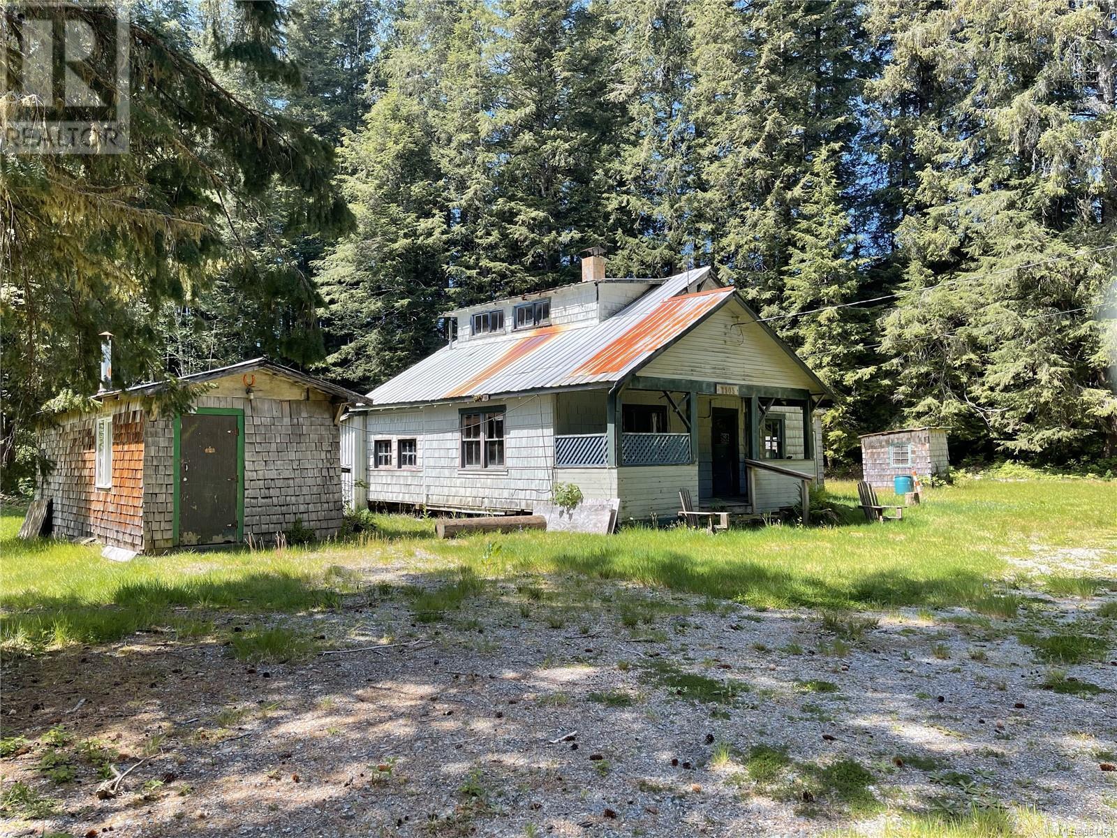 7303 Pacheena Rd, port renfrew, British Columbia