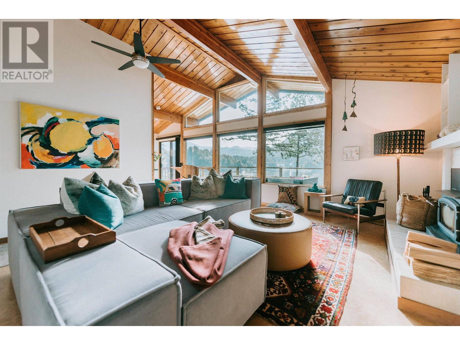 4975 Panorama Drive, Garden Bay, British Columbia  V0N 1S0 - Photo 11 - R2885767