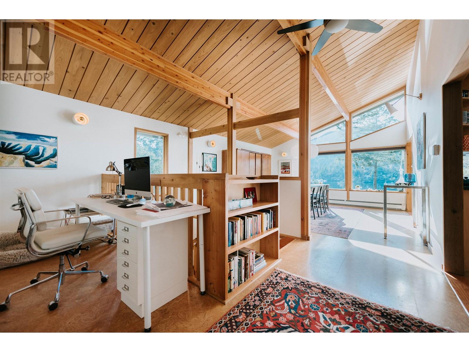 4975 Panorama Drive, Garden Bay, British Columbia  V0N 1S0 - Photo 15 - R2885767