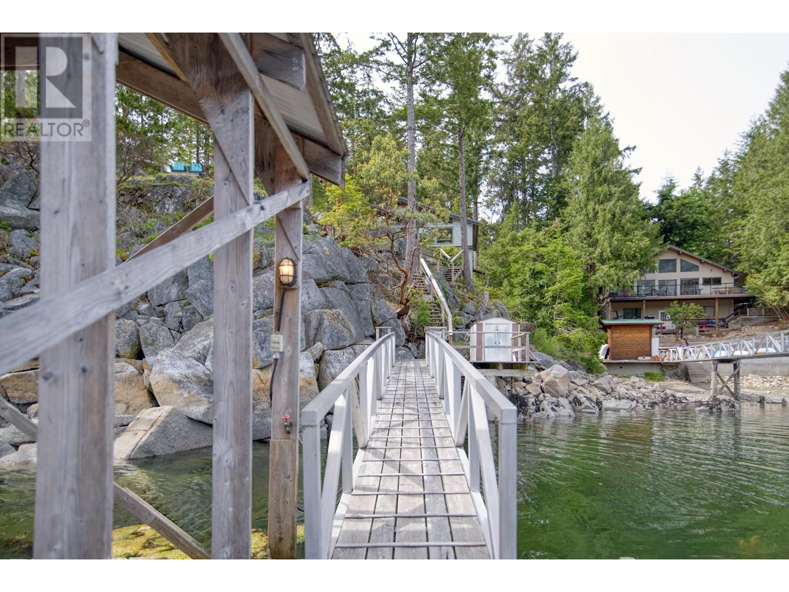 4975 Panorama Drive, Garden Bay, British Columbia  V0N 1S0 - Photo 38 - R2885767