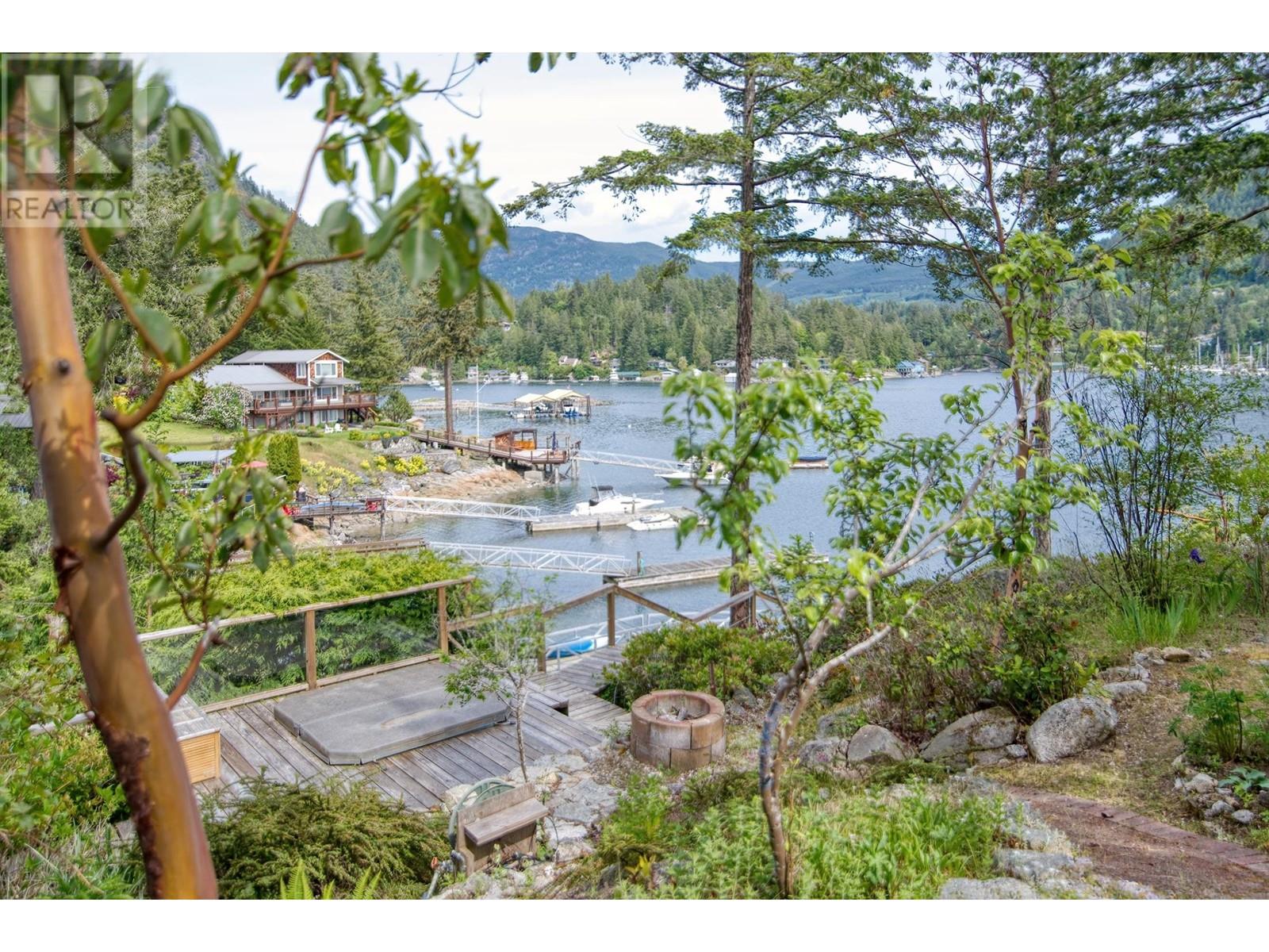 4975 Panorama Drive, Garden Bay, British Columbia  V0N 1S0 - Photo 6 - R2885767