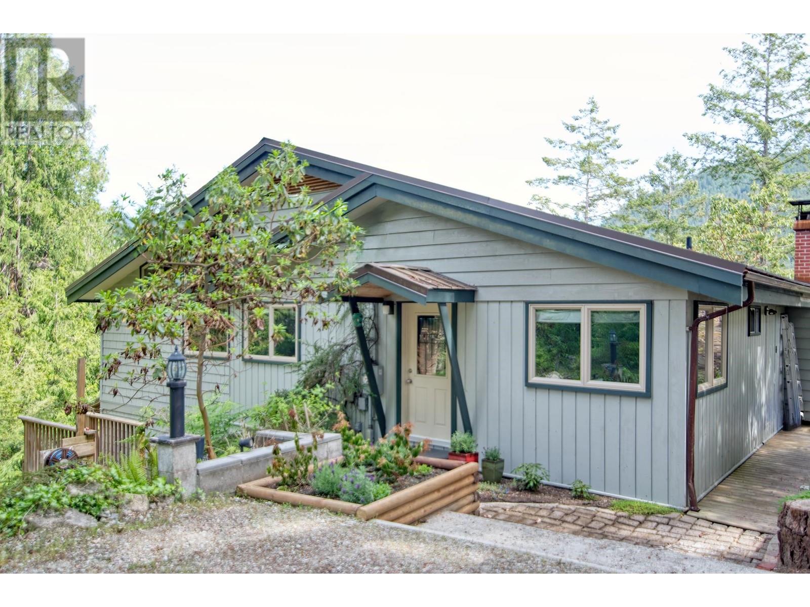 4975 Panorama Drive, Garden Bay, British Columbia  V0N 1S0 - Photo 8 - R2885767