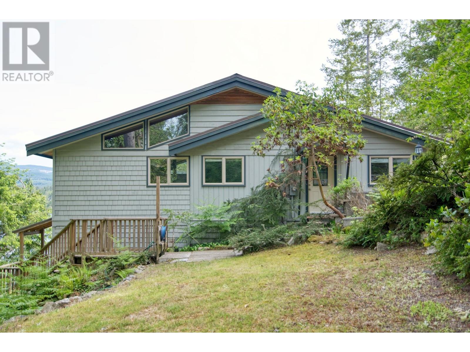 4975 Panorama Drive, Garden Bay, British Columbia  V0N 1S0 - Photo 9 - R2885767