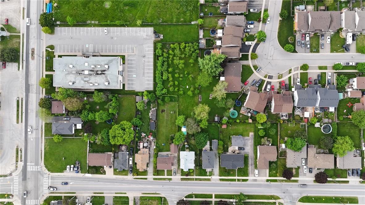 Image of property at 4977 John Street