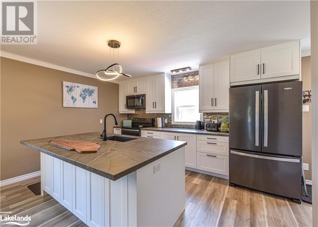 18 Lankin Avenue, Bracebridge, Ontario  P1L 1Y4 - Photo 6 - 40592843