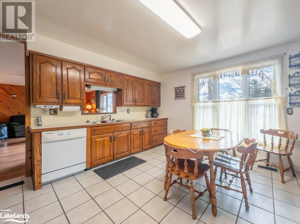 8 Almonte Street, Parry Sound, Ontario  P2A 2J8 - Photo 14 - 40562684