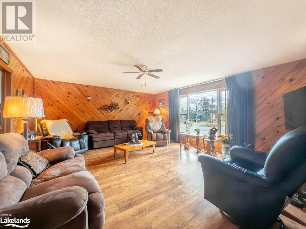 8 Almonte Street, Parry Sound, Ontario  P2A 2J8 - Photo 15 - 40562684