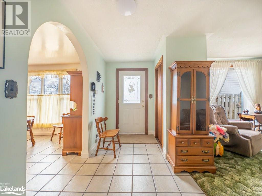 8 Almonte Street, Parry Sound, Ontario  P2A 2J8 - Photo 7 - 40562684