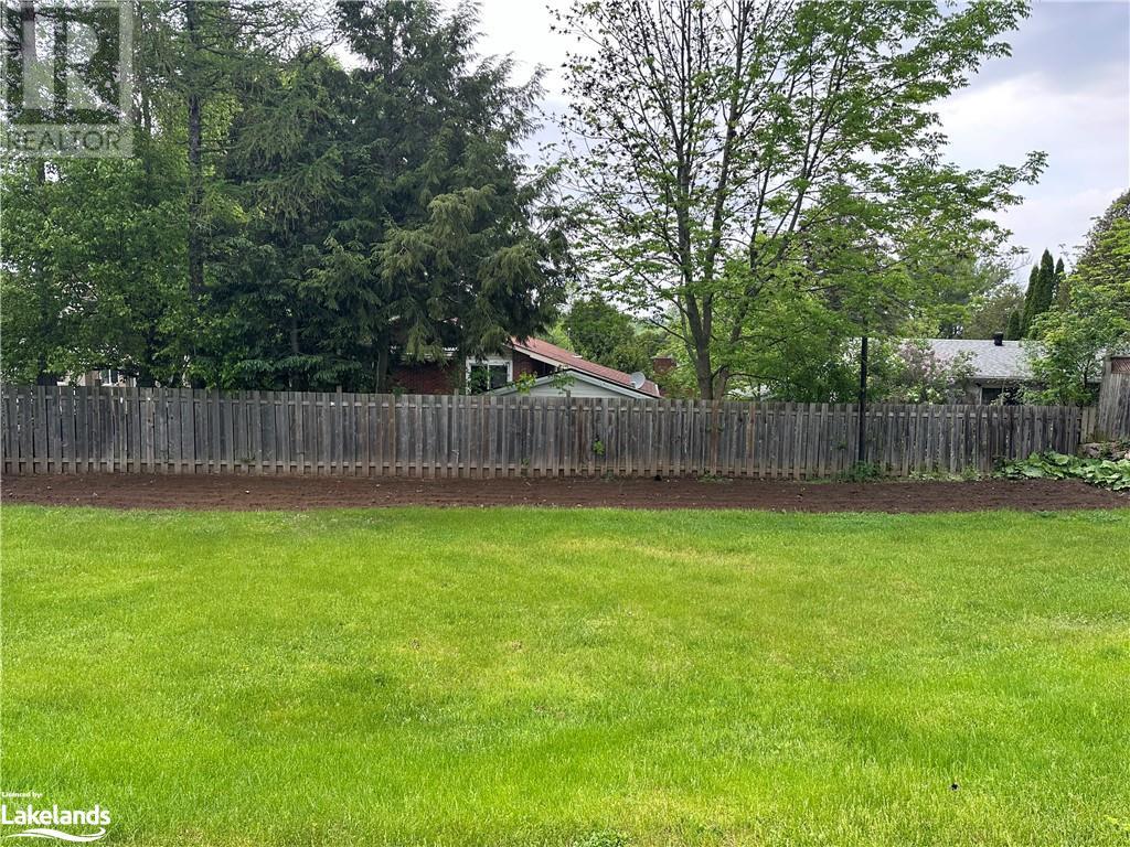 8 Almonte Street, Parry Sound, Ontario  P2A 2J8 - Photo 38 - 40562684