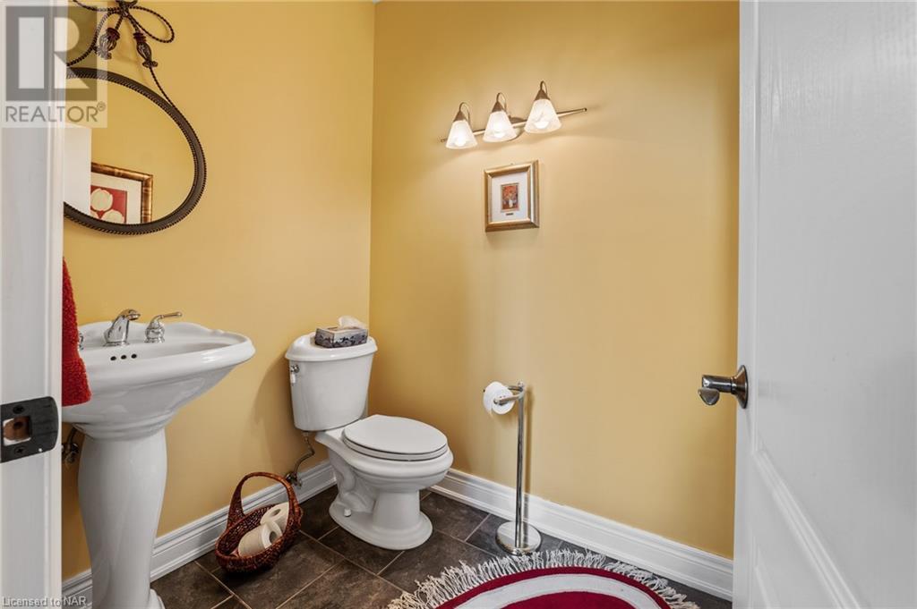 11257 Niagara Parkway, Niagara Falls, Ontario  L2E 6S6 - Photo 32 - 40592835