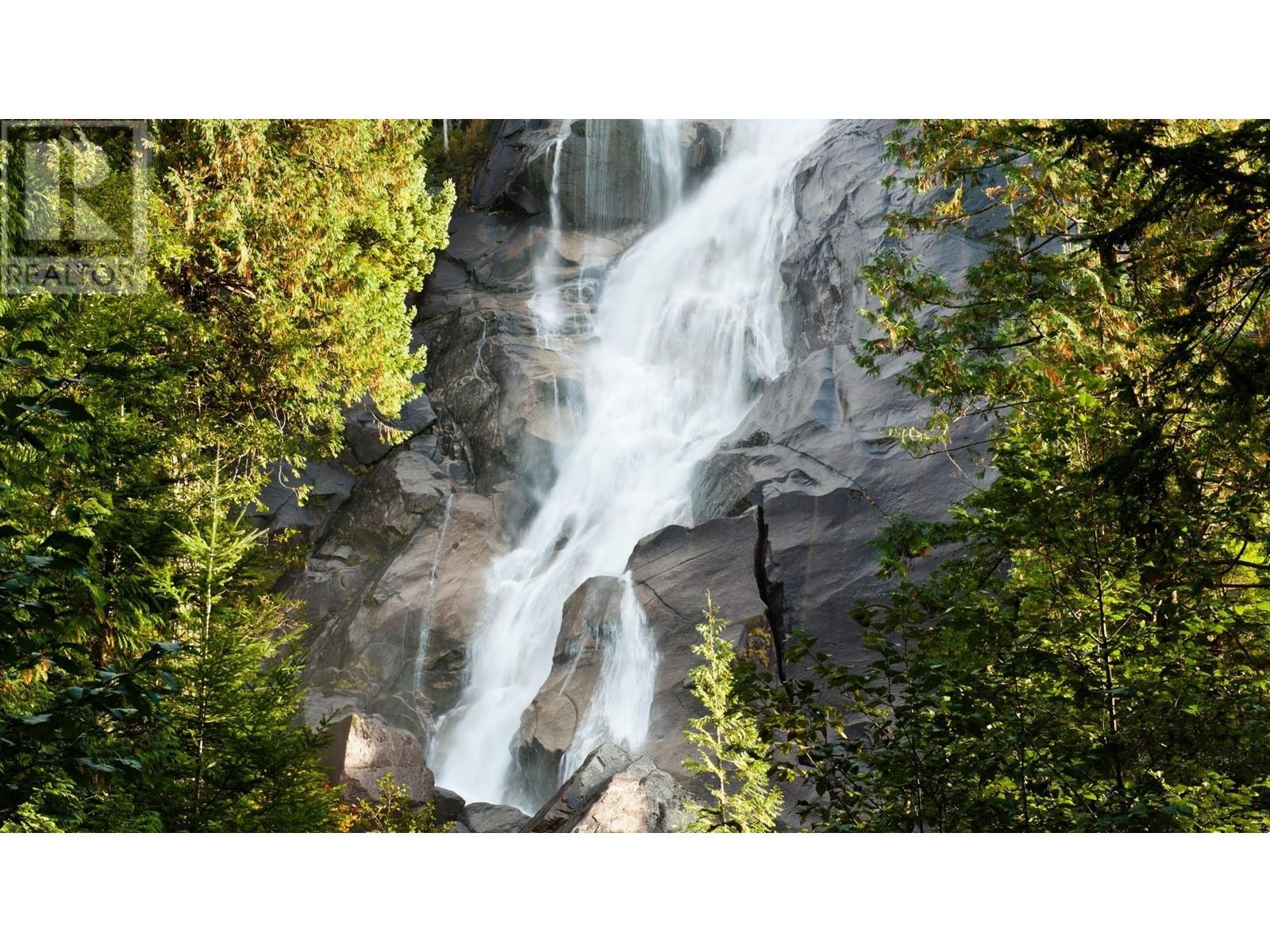 4731 Sea To Sky Highway, Squamish, British Columbia  V0V 0V0 - Photo 7 - R2885668