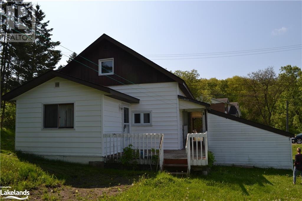 4 Macfarlane Street, Parry Sound, Ontario  P2A 2N2 - Photo 22 - 40593496