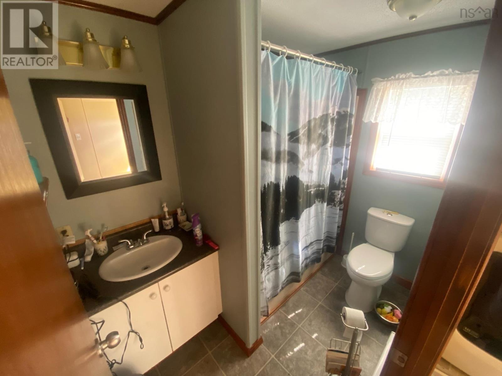 1824 Glen Road, Glen Road, Nova Scotia  B2G 2L3 - Photo 11 - 202411263