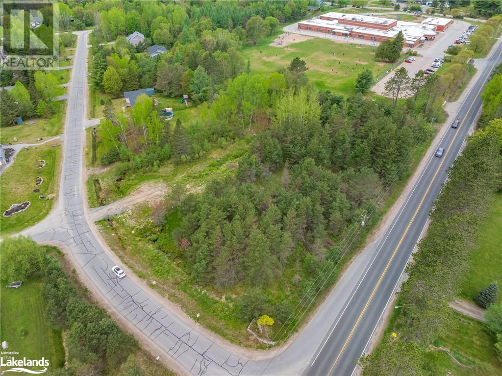 2 Renwick Drive, Huntsville, Ontario  P1H 2M3 - Photo 11 - 40590055
