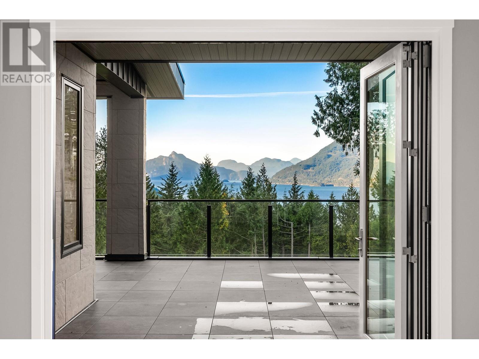 1028 Goat Ridge Drive, Britannia Beach, British Columbia  V8B 1J2 - Photo 11 - R2886148