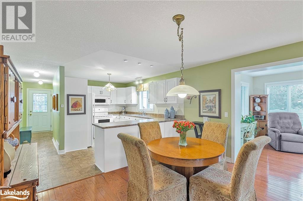 75 Pennsylvania Avenue, Wasaga Beach, Ontario  L9Z 3A8 - Photo 10 - 40587978