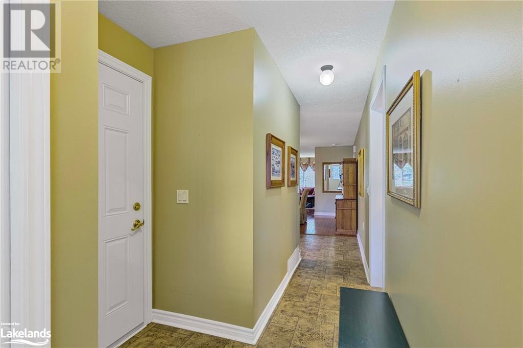 75 Pennsylvania Avenue, Wasaga Beach, Ontario  L9Z 3A8 - Photo 4 - 40587978