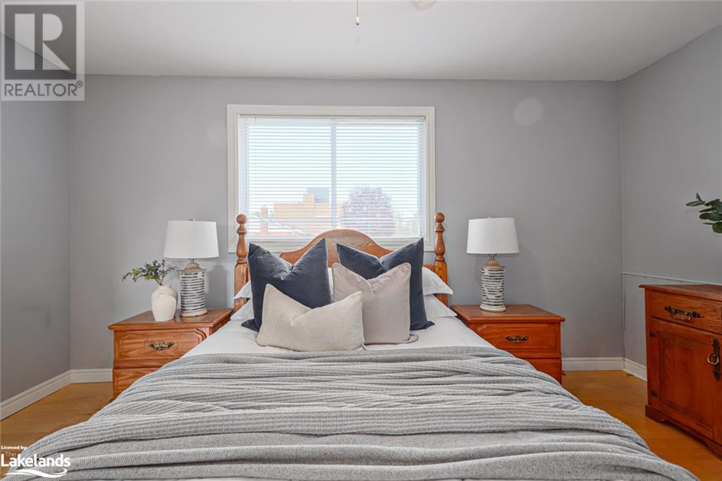 594 Oak Street, Collingwood, Ontario  L9Y 2Z1 - Photo 12 - 40588889
