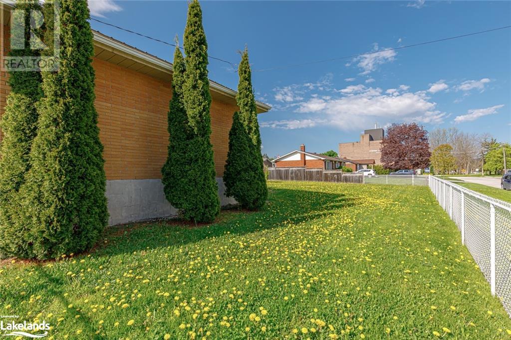 594 Oak Street, Collingwood, Ontario  L9Y 2Z1 - Photo 16 - 40588889