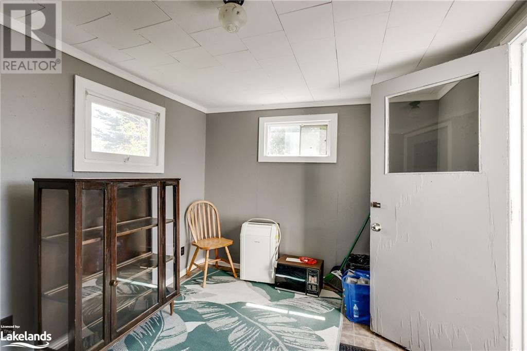 171 Phillip Street E, Gravenhurst, Ontario  P1P 1J4 - Photo 3 - 40593274