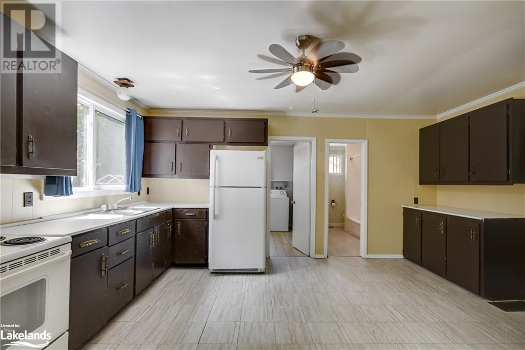171 Phillip Street E, Gravenhurst, Ontario  P1P 1J4 - Photo 4 - 40593274