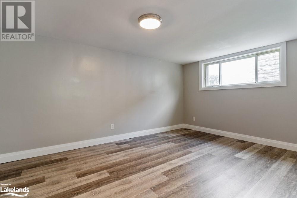 25 Simcoe Street, Penetanguishene, Ontario  L9M 1A8 - Photo 12 - 40592691