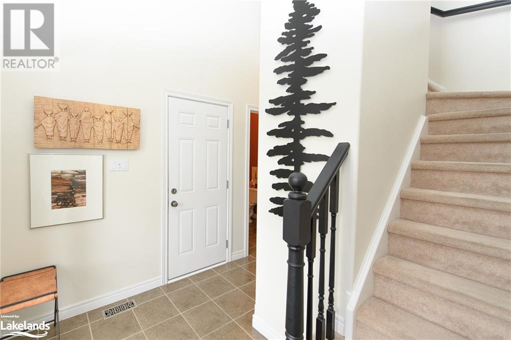 310 Holden Street, Collingwood, Ontario  L9Y 0E1 - Photo 3 - 40592365