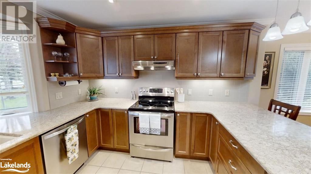15 Gainsborough Road, Bracebridge, Ontario  P1L 0A8 - Photo 3 - 40594043