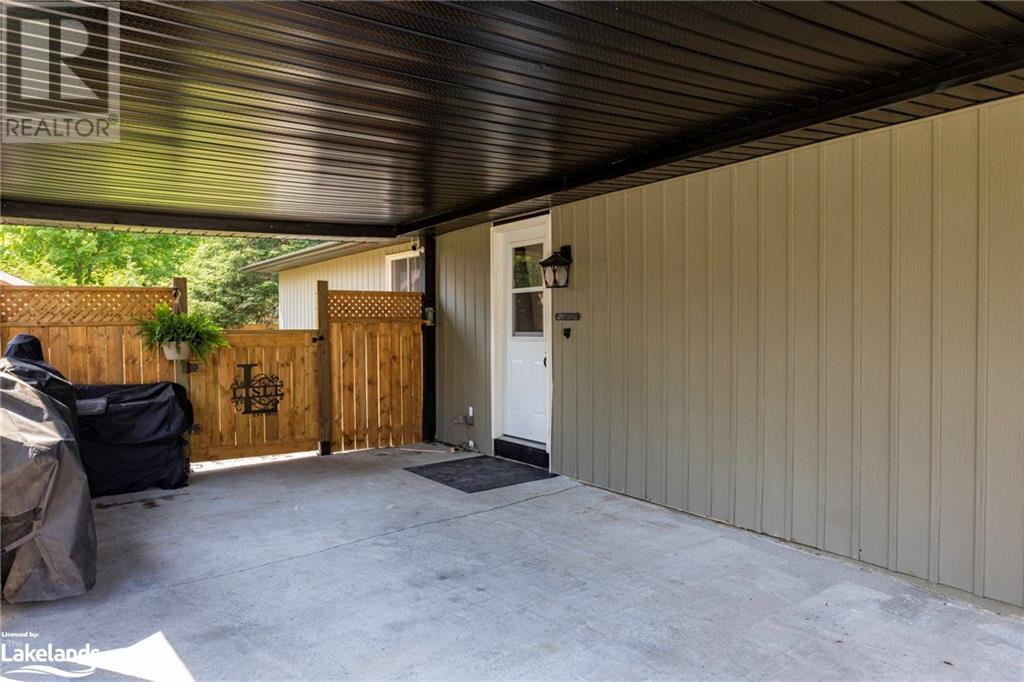 17 Smith Street, Bracebridge, Ontario  P1L 1E8 - Photo 3 - 40593746