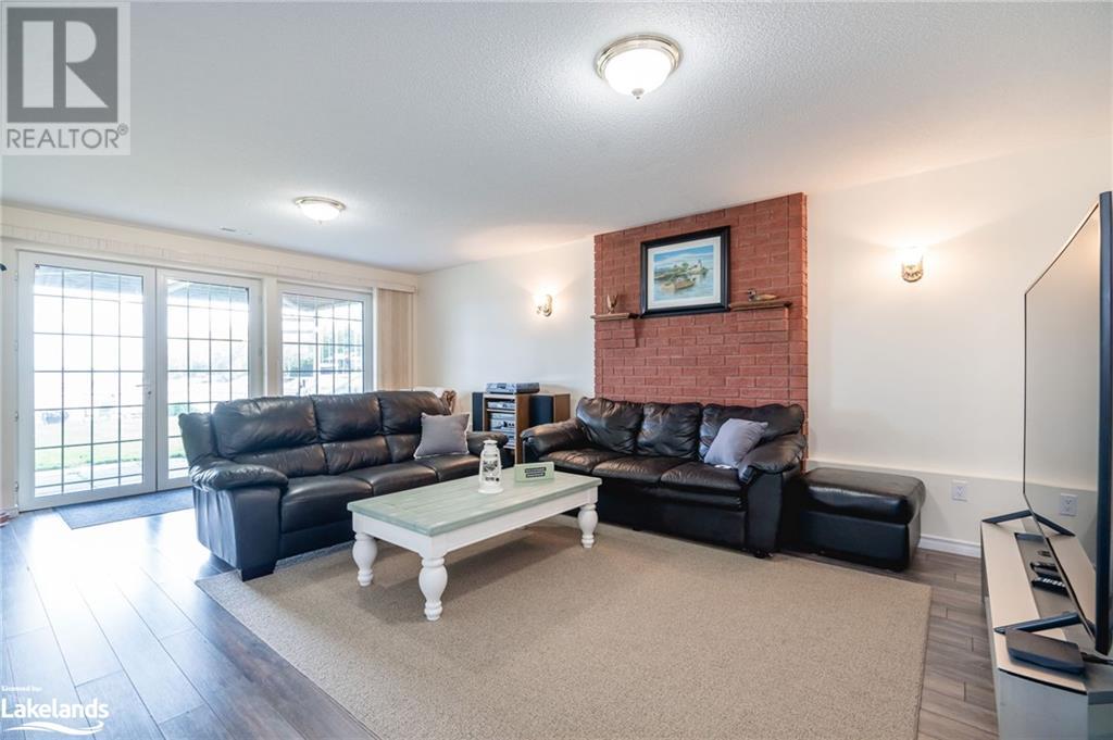 216 Robins Point Road, Victoria Harbour, Ontario  L0K 2A0 - Photo 17 - 40593947