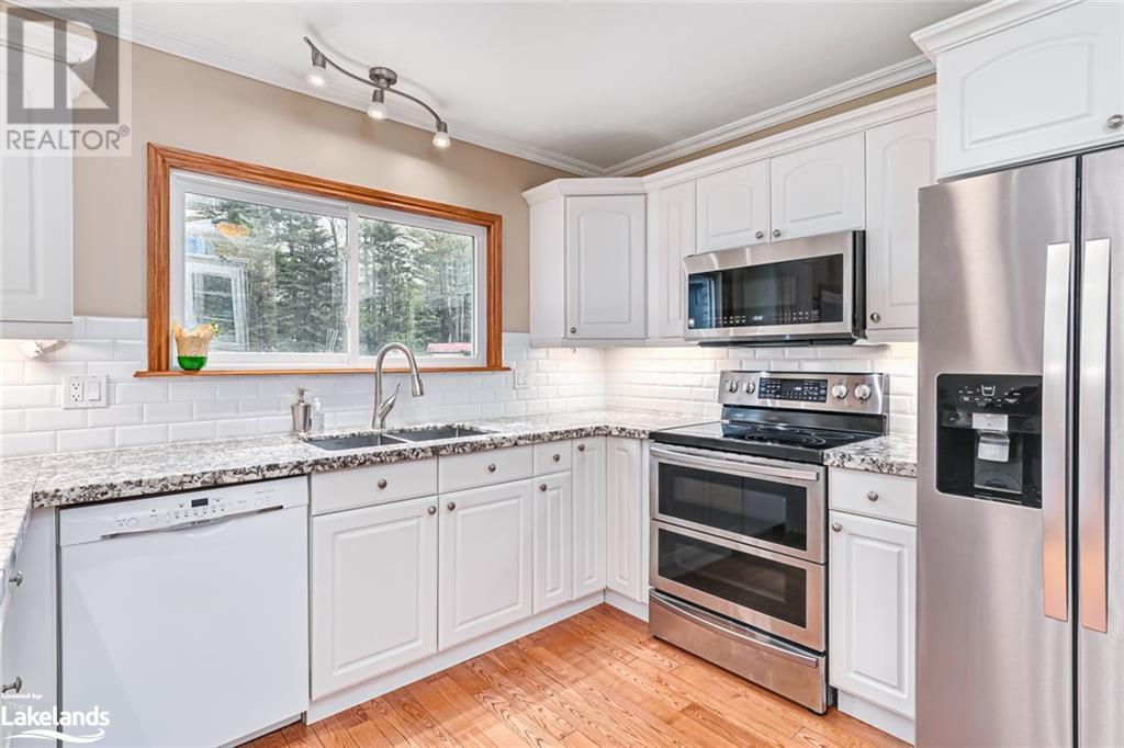 239 Oxbow Park Drive, Wasaga Beach, Ontario  L9Z 2V7 - Photo 21 - 40593406