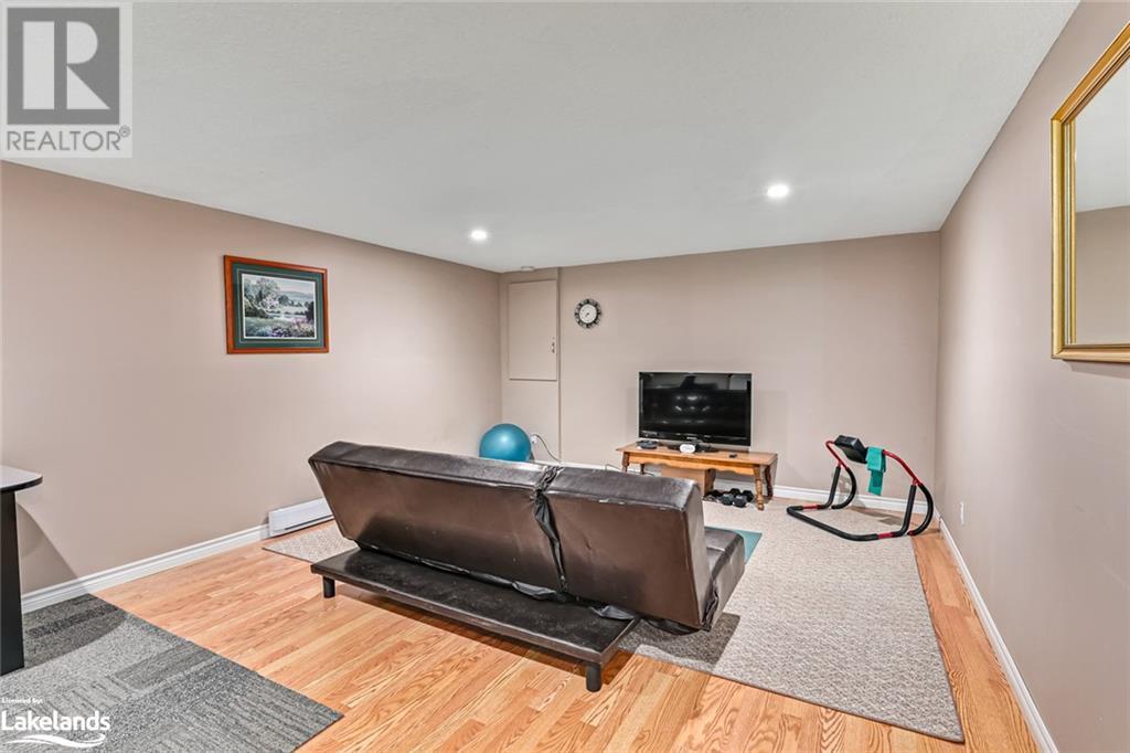 239 Oxbow Park Drive, Wasaga Beach, Ontario  L9Z 2V7 - Photo 33 - 40593406