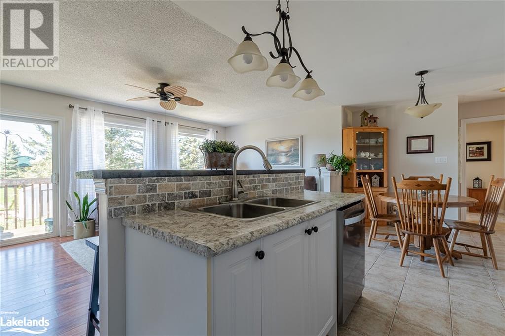 10 Princess Point Drive, Wasaga Beach, Ontario  L9Z 3C3 - Photo 12 - 40576132