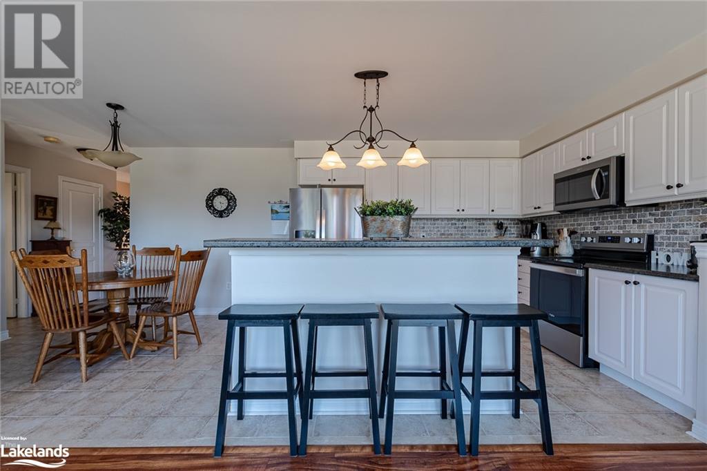 10 Princess Point Drive, Wasaga Beach, Ontario  L9Z 3C3 - Photo 11 - 40576132