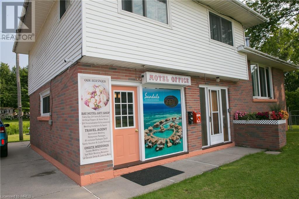 299 15 Highway, Seeleys Bay, Ontario  K0H 2N0 - Photo 4 - 40594506