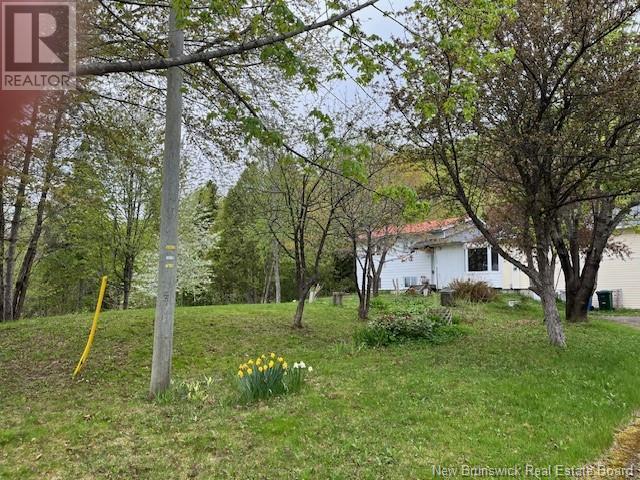 Property at 475 Sunset Drive image 2