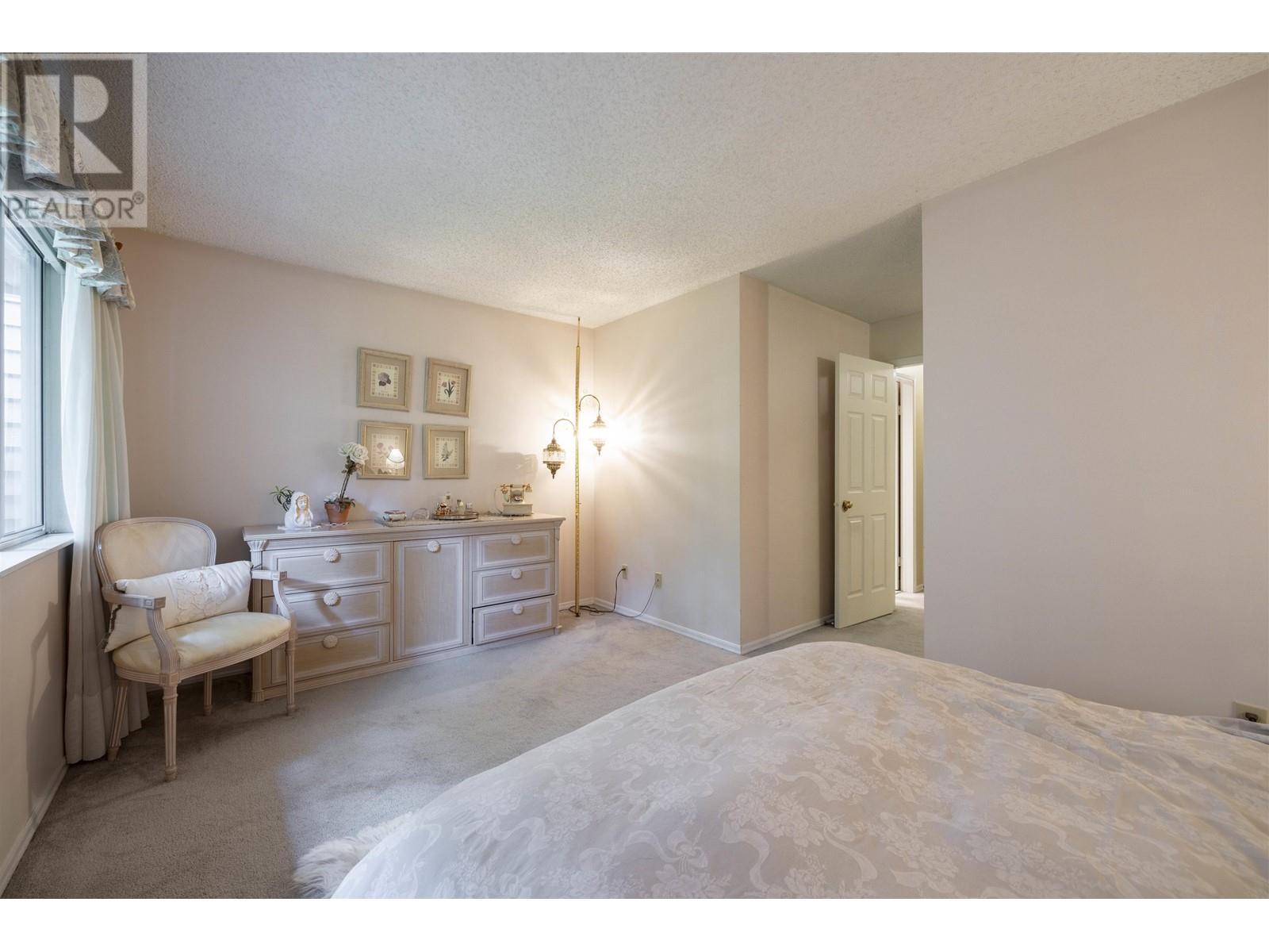 Listing Picture 10 of 15 : 44 9000 ASH GROVE CRESCENT, Burnaby / 本拿比 - 魯藝地產 Yvonne Lu Group - MLS Medallion Club Member