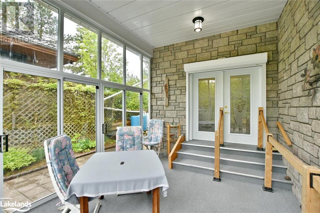 1022 River Road E, Wasaga Beach, Ontario  L9Z 2P7 - Photo 15 - 40590435
