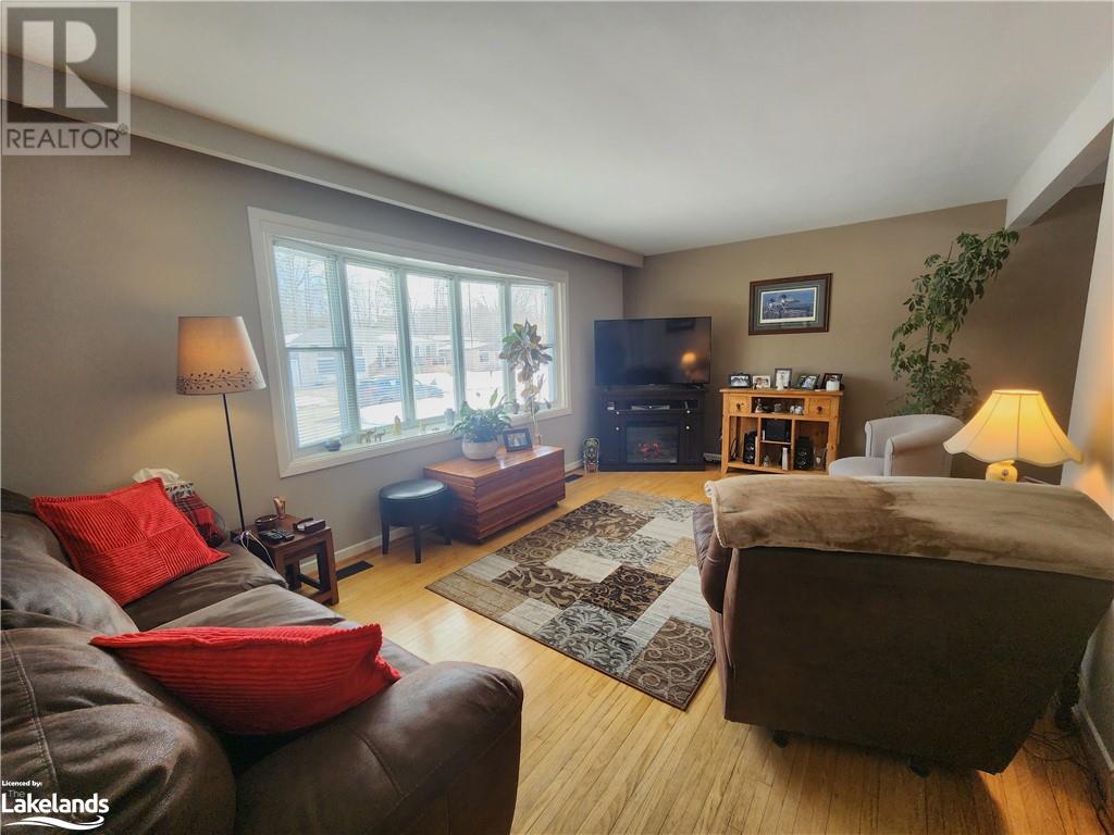 949 Hahne Drive, Gravenhurst, Ontario  P1P 1L1 - Photo 7 - 40544054